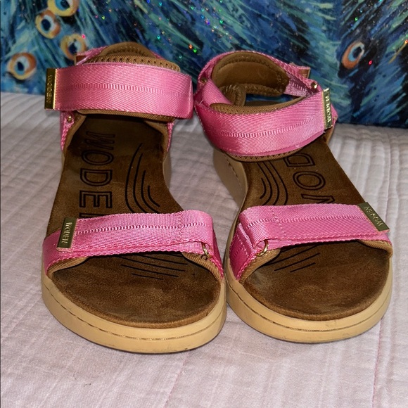 Woden Natural Soft Size 6.5 Pink Velcro Strappy Sandals - Picture 2 of 15